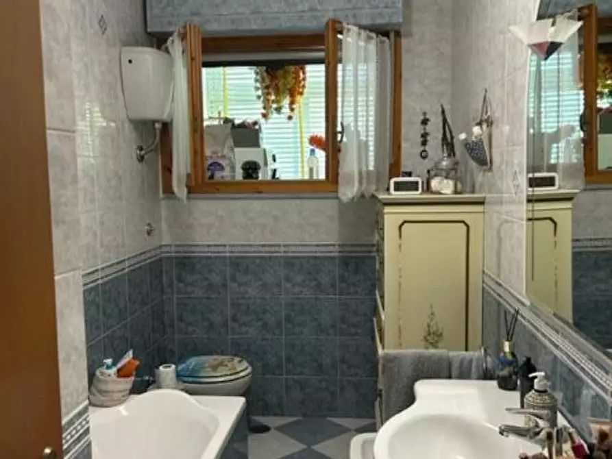 Immagine 8 di Appartamento in vendita  a Siena