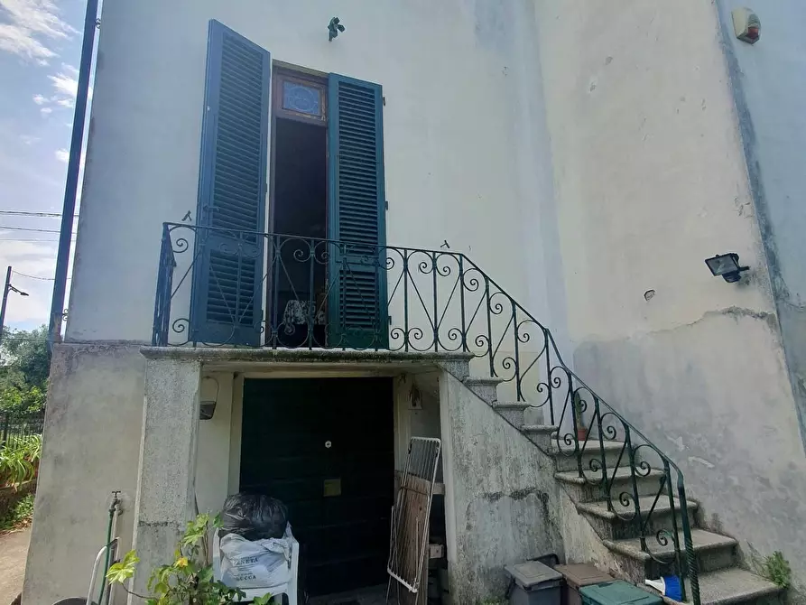 Immagine 43 di Villa in vendita  a Lucca