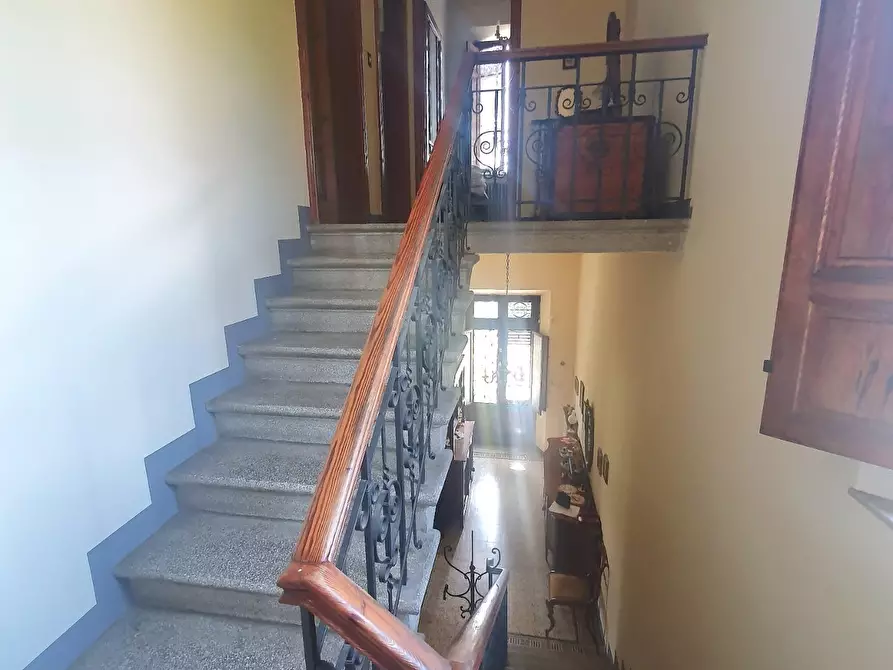 Immagine 21 di Villa in vendita  a Lucca