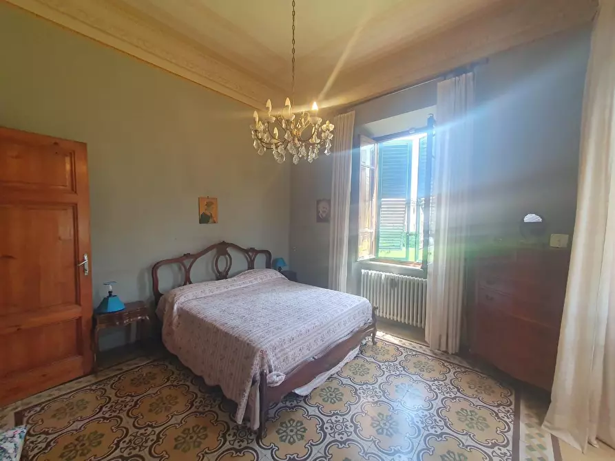 Immagine 16 di Villa in vendita  a Lucca
