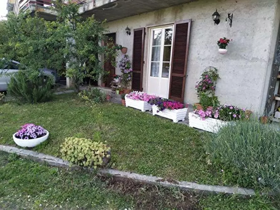 Immagine 24 di Villetta a schiera in vendita  a Licciana Nardi