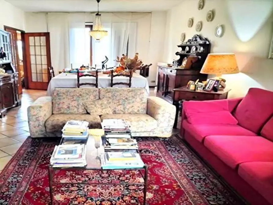 Immagine 42 di Villetta a schiera in vendita  a Licciana Nardi