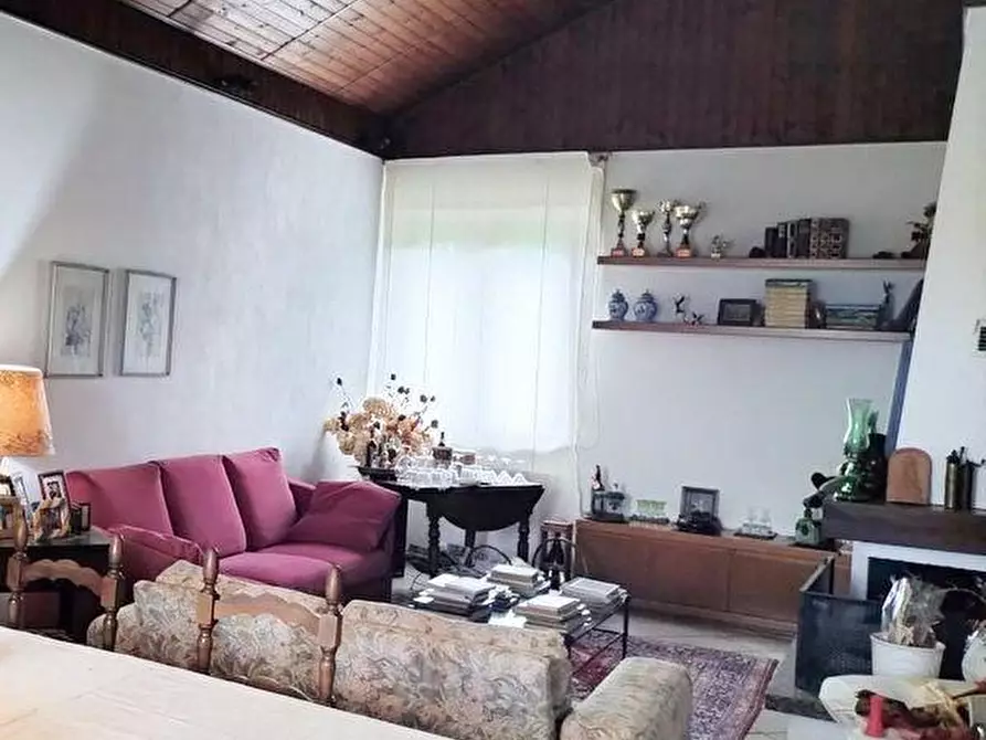 Immagine 29 di Villetta a schiera in vendita  a Licciana Nardi