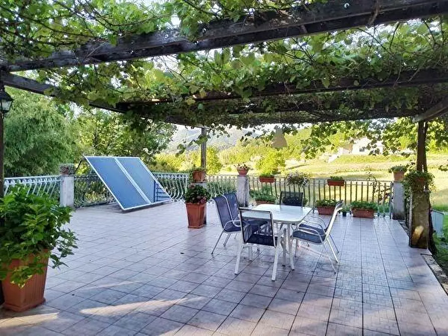 Immagine 2 di Villetta a schiera in vendita  a Licciana Nardi