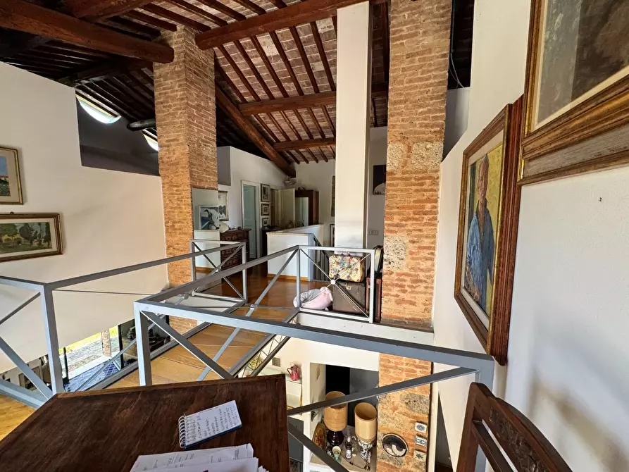 Immagine 39 di Rustico / casale in vendita  a Siena