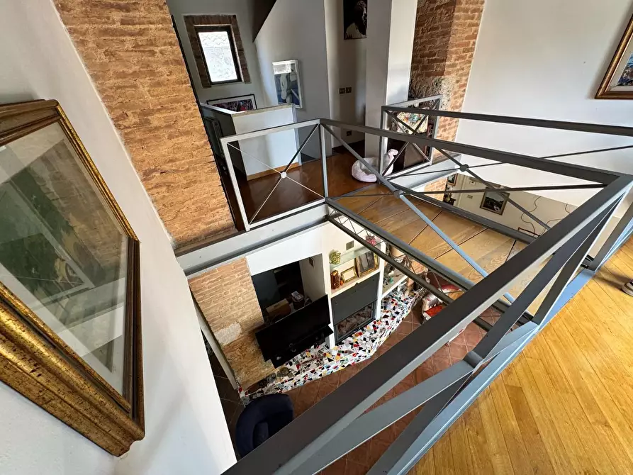 Immagine 42 di Rustico / casale in vendita  a Siena