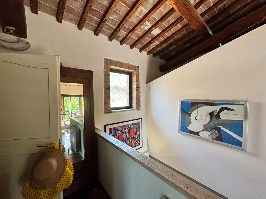 Immagine 44 di Rustico / casale in vendita  a Siena