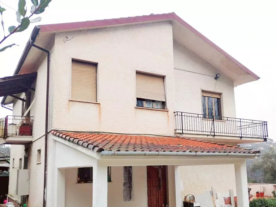 Immagine 19 di Casa indipendente in vendita  a Follo