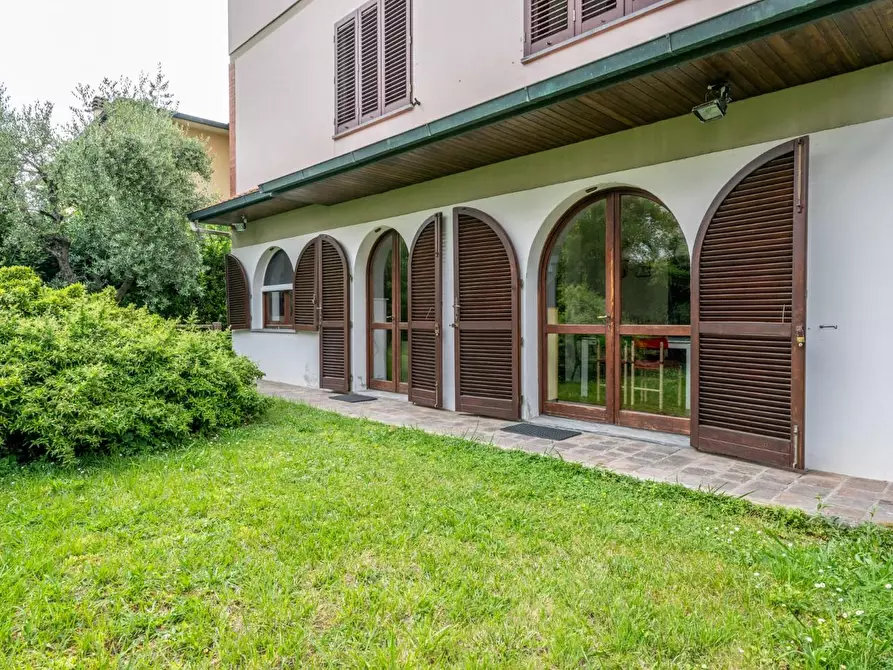 Immagine 22 di Casa bifamiliare in vendita  a Pontedera