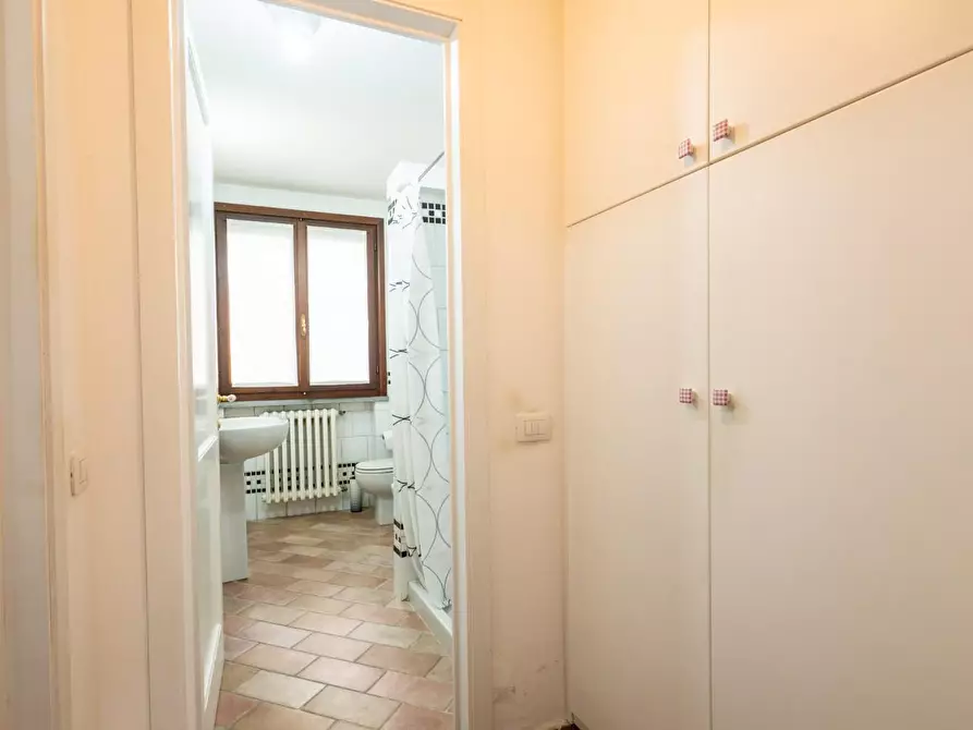 Immagine 11 di Casa bifamiliare in vendita  a Pontedera