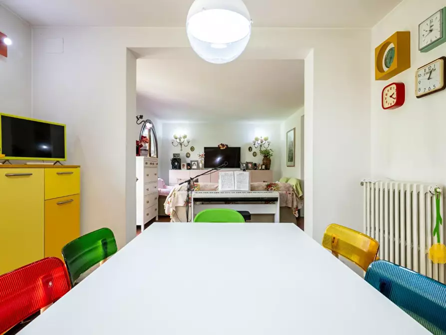 Immagine 9 di Casa bifamiliare in vendita  a Pontedera