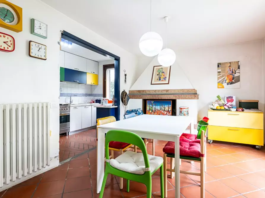 Immagine 15 di Casa bifamiliare in vendita  a Pontedera