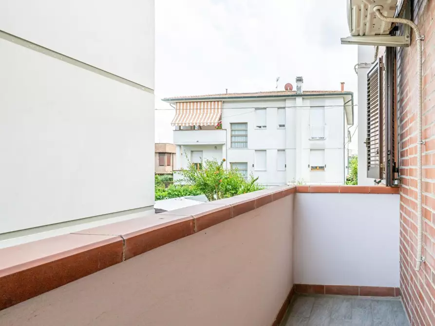 Immagine 48 di Casa bifamiliare in vendita  a Pontedera