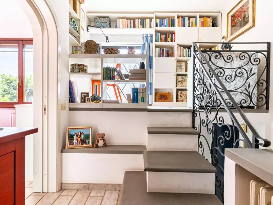 Immagine 28 di Casa bifamiliare in vendita  a Pontedera