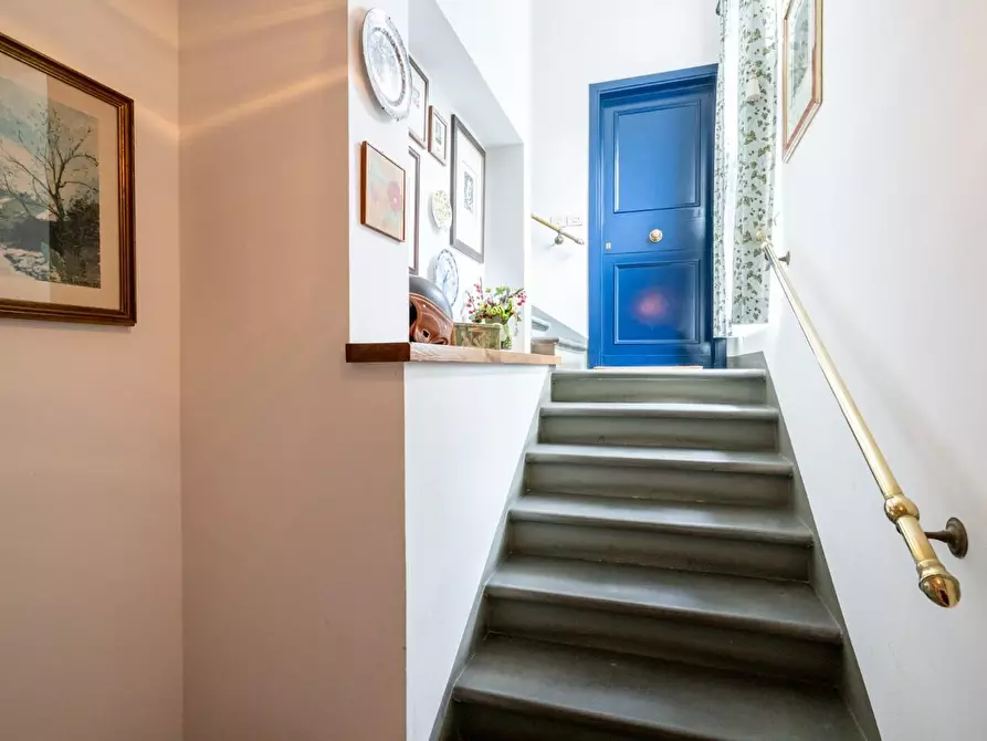 Immagine 2 di Casa bifamiliare in vendita  a Pontedera