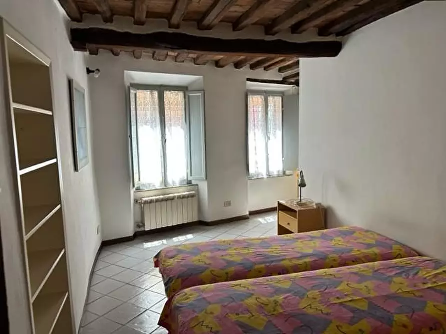 Immagine 2 di Appartamento in vendita  a Siena