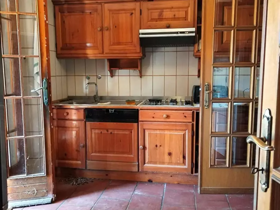 Immagine 16 di Casa indipendente in vendita  a Sarzana