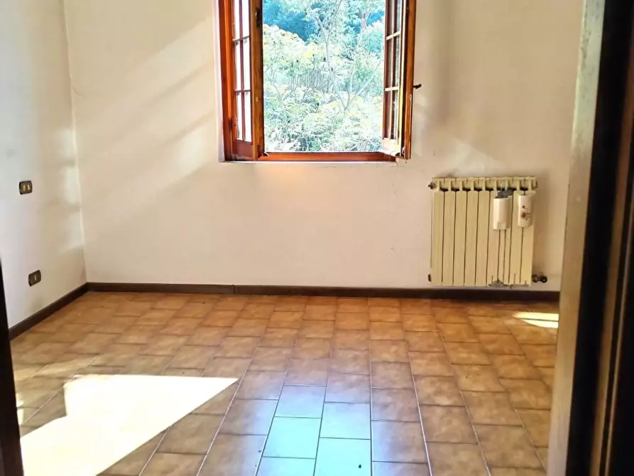 Immagine 11 di Casa indipendente in vendita  a Sarzana