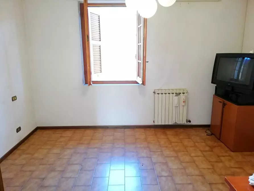 Immagine 52 di Casa indipendente in vendita  a Sarzana