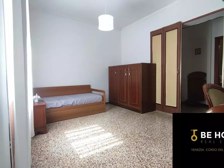 Immagine 18 di Appartamento in vendita  a Venezia
