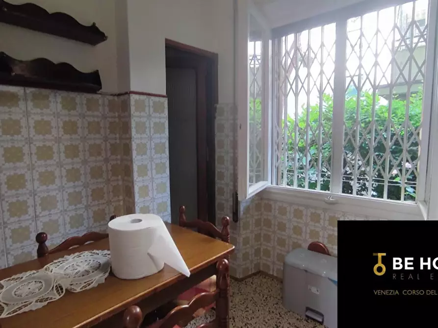 Immagine 15 di Appartamento in vendita  a Venezia