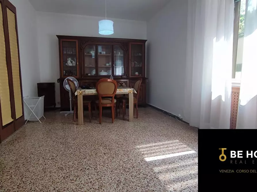 Immagine 19 di Appartamento in vendita  a Venezia