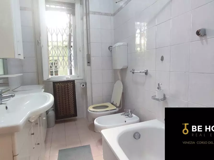Immagine 5 di Appartamento in vendita  a Venezia