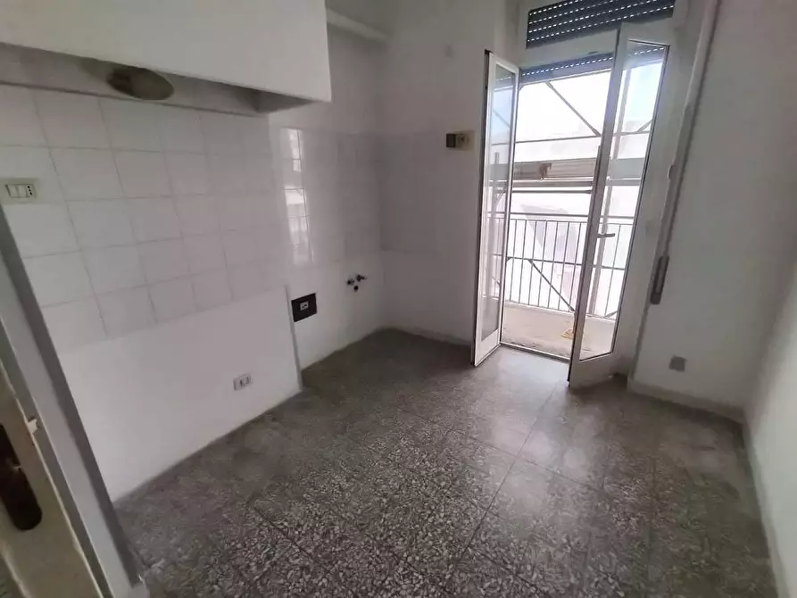 Immagine 3 di Appartamento in vendita  a Carrara