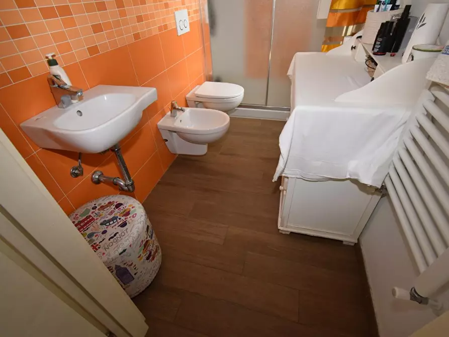 Immagine 15 di Villa in vendita  a San Giuliano Terme