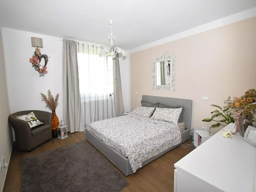 Immagine 11 di Villa in vendita  a San Giuliano Terme