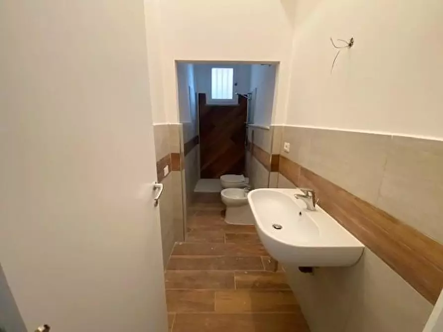 Immagine 9 di Ufficio in affitto  a Pisa