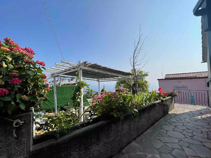 Immagine 5 di Casa semindipendente in vendita  a Vernazza