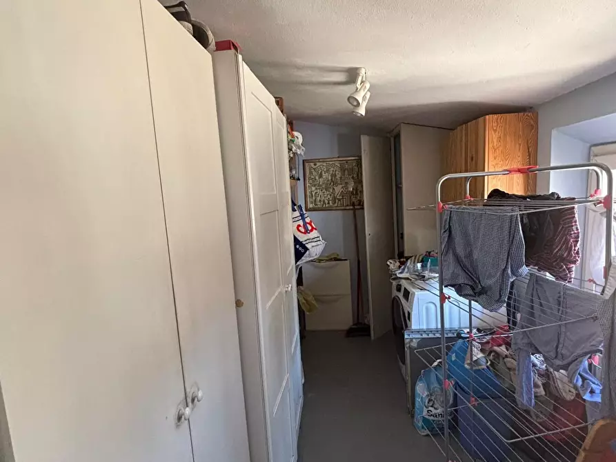 Immagine 31 di Appartamento in vendita  a Lucca