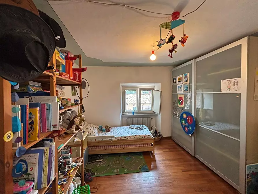 Immagine 29 di Appartamento in vendita  a Lucca