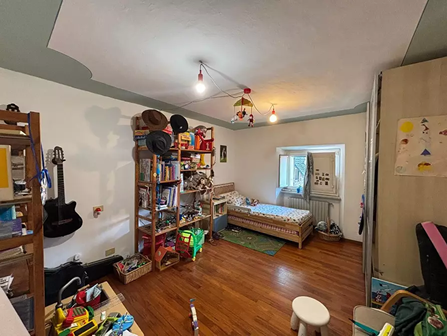 Immagine 30 di Appartamento in vendita  a Lucca