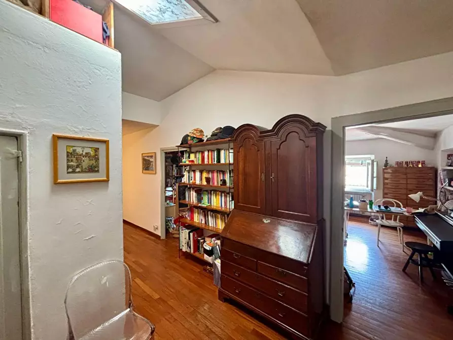 Immagine 24 di Appartamento in vendita  a Lucca