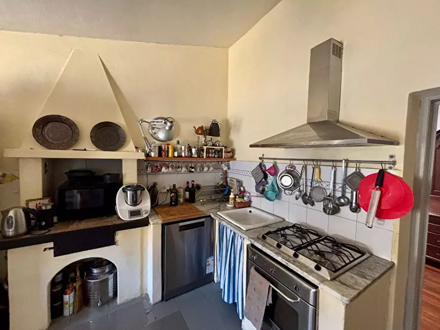 Immagine 20 di Appartamento in vendita  a Lucca