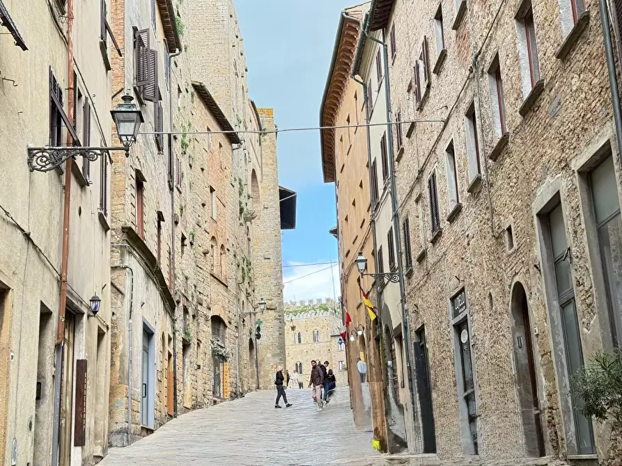 Immagine 16 di Appartamento in vendita  a Volterra