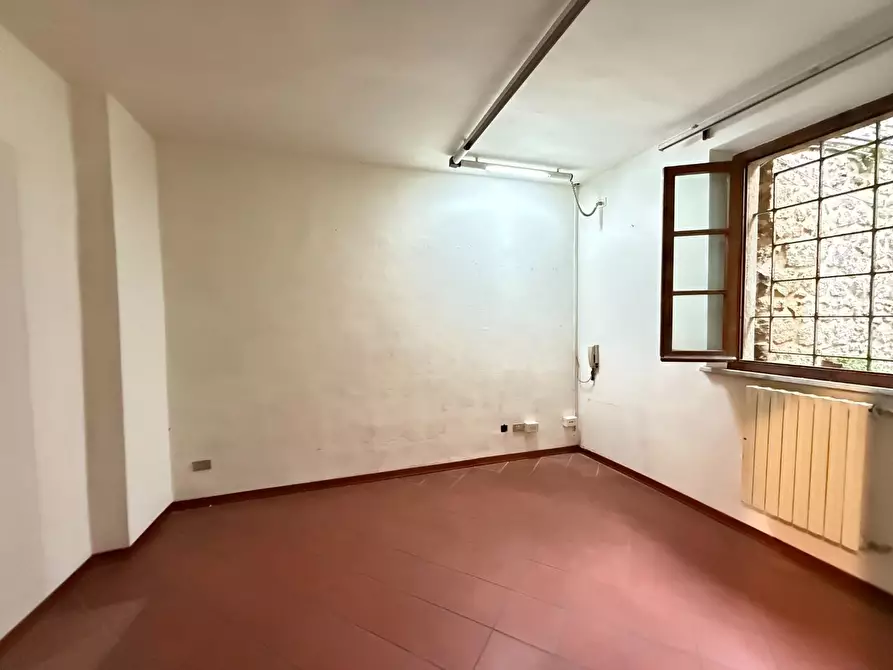 Immagine 12 di Appartamento in vendita  a Volterra