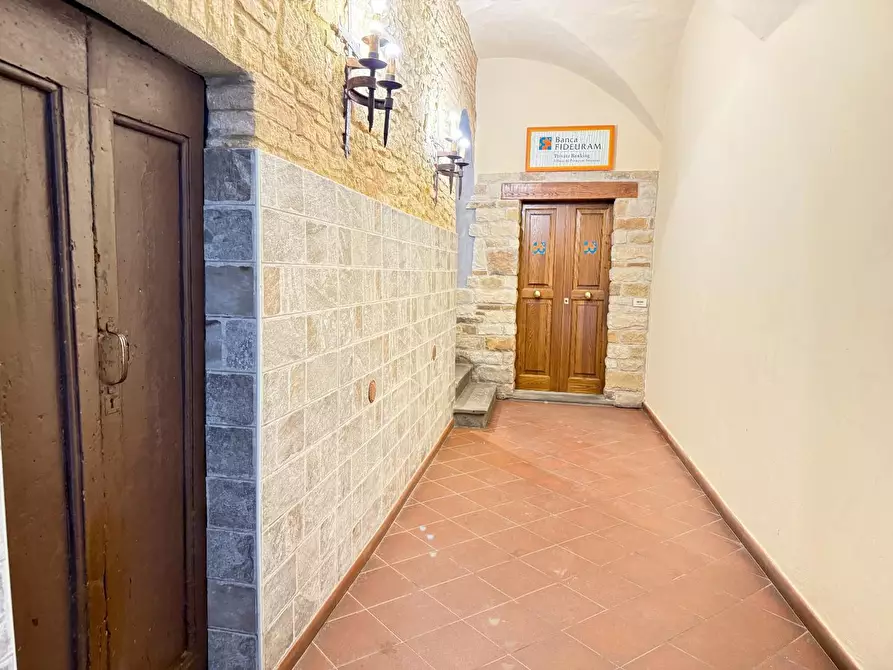 Immagine 19 di Appartamento in vendita  a Volterra