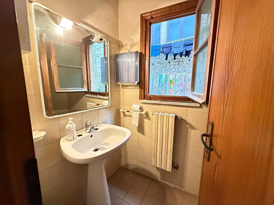 Immagine 15 di Appartamento in vendita  a Volterra