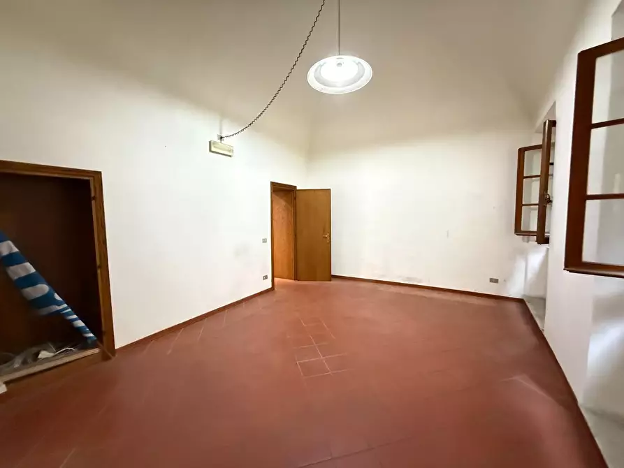 Immagine 10 di Appartamento in vendita  a Volterra