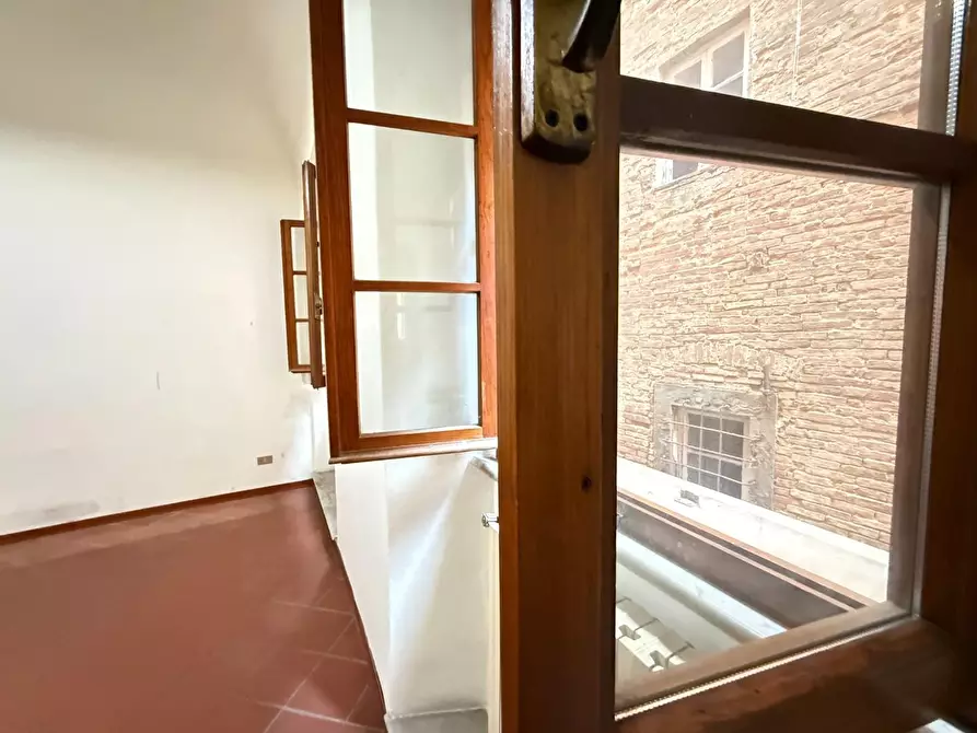 Immagine 11 di Appartamento in vendita  a Volterra