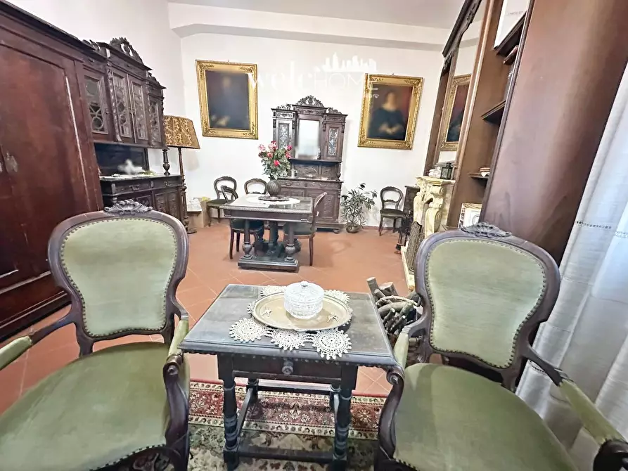 Immagine 11 di Terratetto in vendita  a Campi Bisenzio