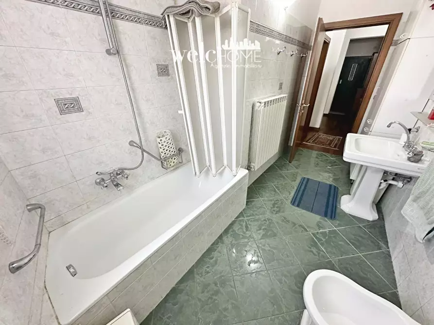 Immagine 21 di Terratetto in vendita  a Campi Bisenzio