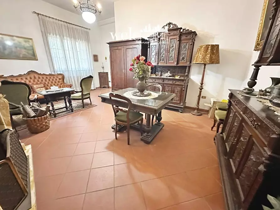 Immagine 10 di Terratetto in vendita  a Campi Bisenzio