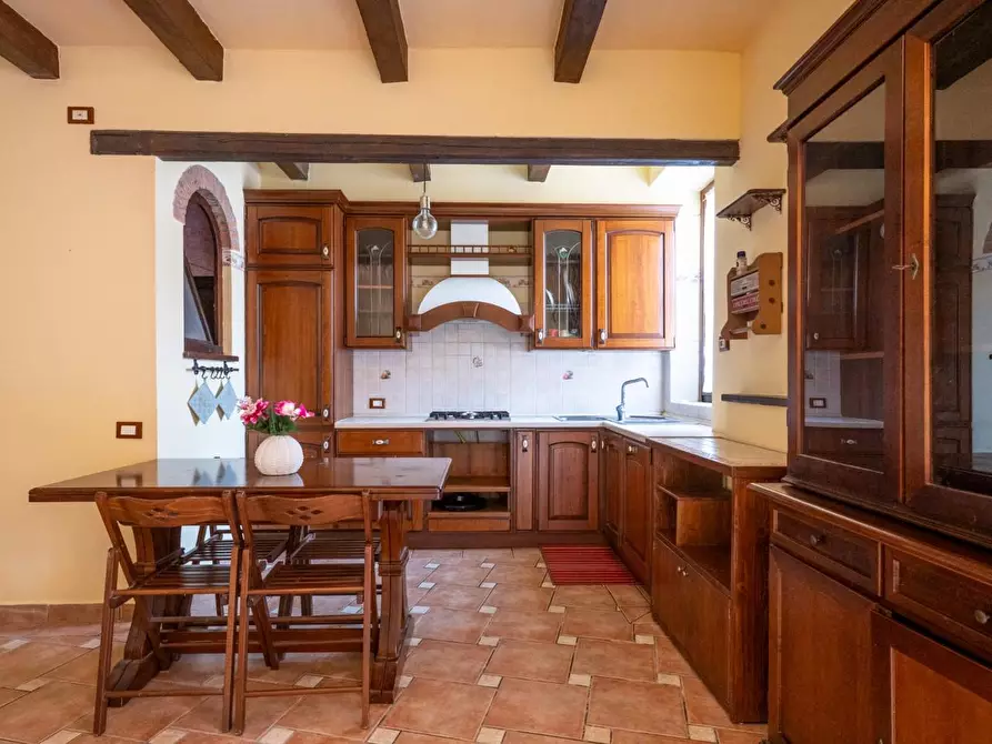 Immagine 2 di Appartamento in vendita  a Vicopisano