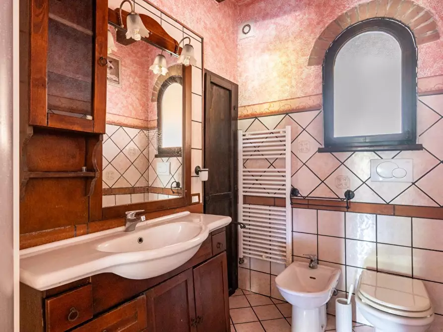 Immagine 12 di Appartamento in vendita  a Vicopisano