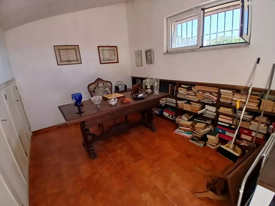 Immagine 23 di Mansarda in vendita  a Livorno