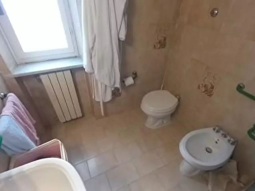 Immagine 28 di Mansarda in vendita  a Livorno